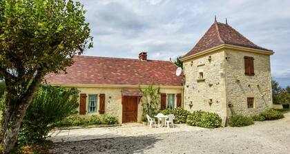 Peaceful Stay in Thedirac