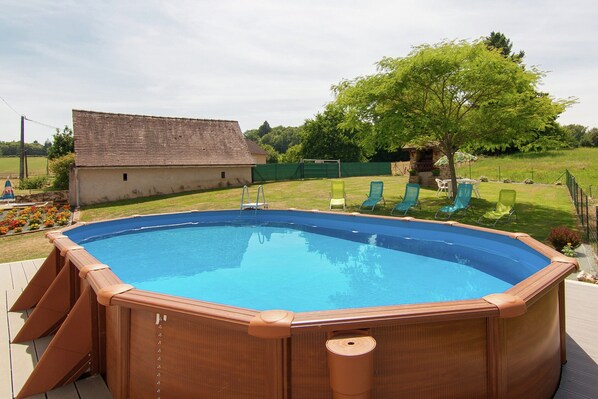 Pool - Beautiful Holiday Home Near Lake and Forest (Savignac-Ledrier)