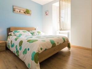 House | Room amenity - Beautiful Holiday Home Near Lake and Forest (Savignac-Ledrier)