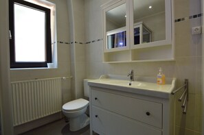 Apartment | Badezimmer