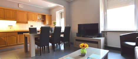 Apartment | Living room | TV