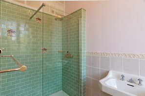 House | Bathroom - Stylish Mansion in Savignac (Savignac-Ledrier)