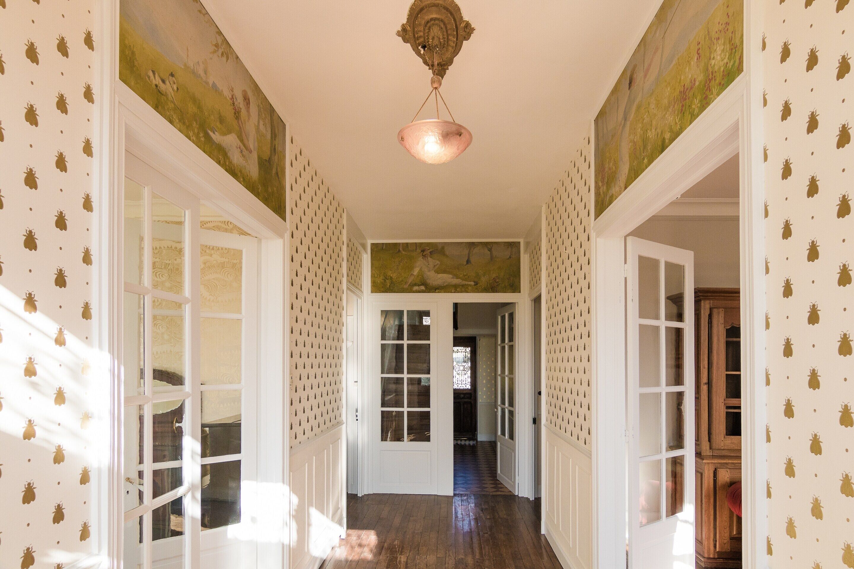 House | Reception