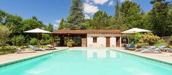 Mansion in Bourgnac With Garden