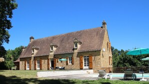 Exterior - Large Luxury Country House With Private Pool and Stunning View (Marminiac)