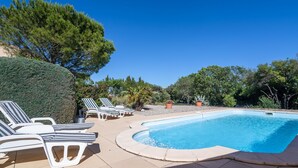 Unclassified image, 2 of 37, button - Single Storey Villa With Private Pool and Large Garden on the Edge of Wine Village (Saint-Jean-de-Minervois)