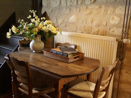 Riverside Hideaway in Cinais
