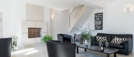 House | Living room