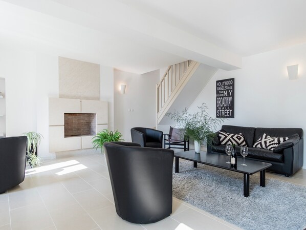 House | Living room - Retreat in Beaumont-en-veron (Beaumont-en-Veron)