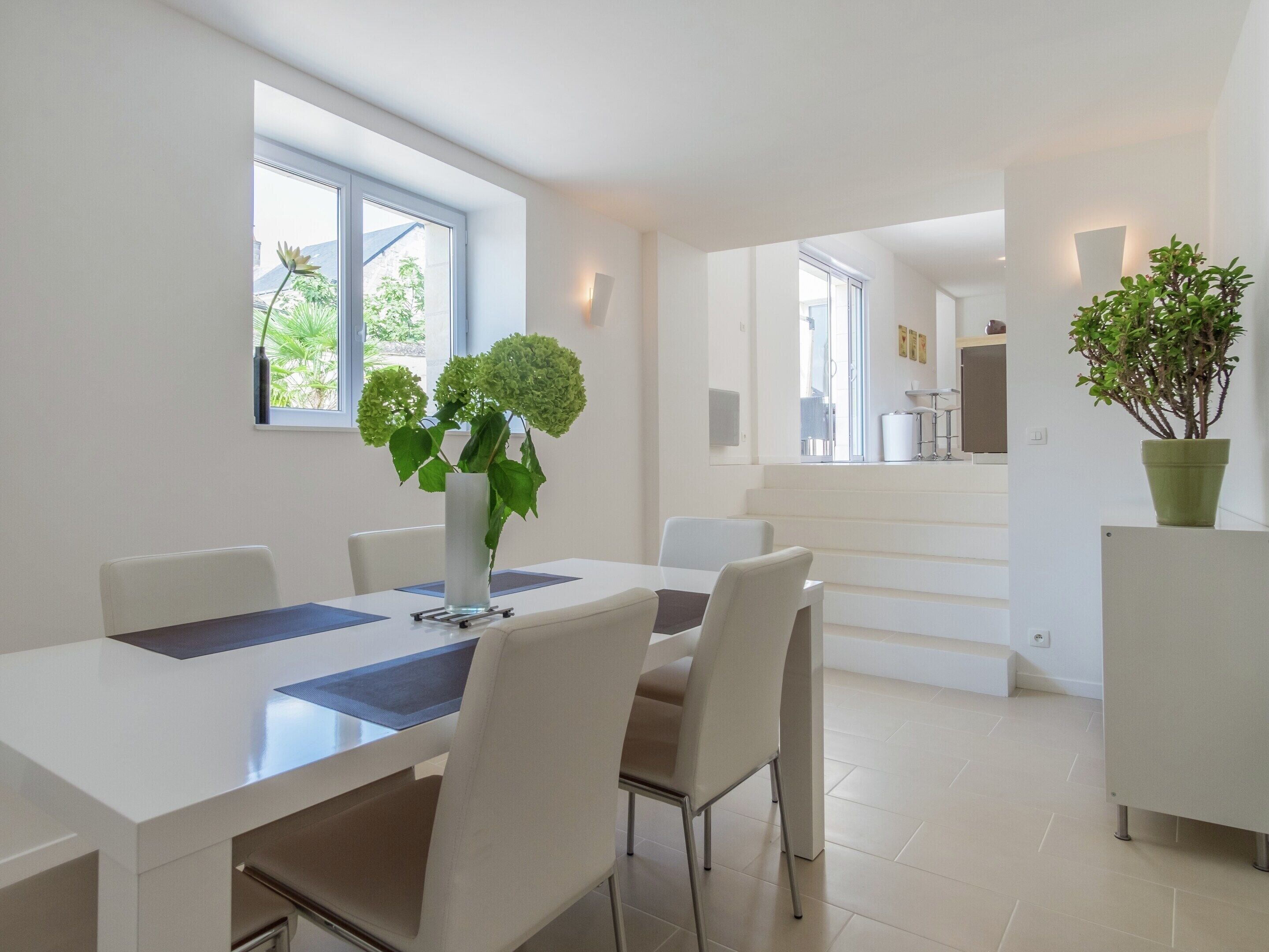 House | Dining
