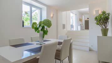 House | Dining