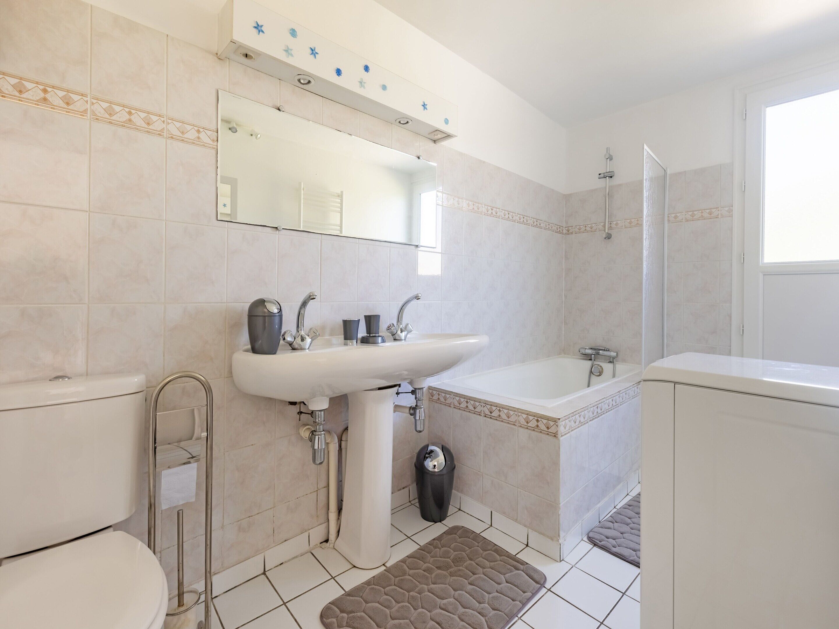 House | Bathroom