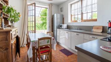 House | Private kitchen | Highchair