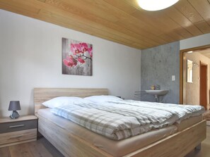 Ferienhaus | 3 Schlafzimmer, individuell eingerichtet, Bettwäsche
