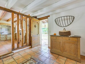 Reception - Holiday Home in Laluque With Terrace, Garden and Barbecue (Laluque)