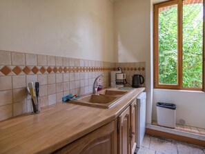House | Private kitchen | Microwave, dishwasher