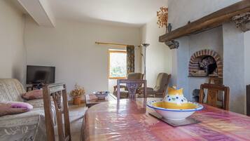 House | Dining