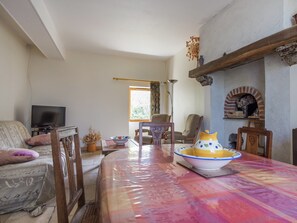 House | Dining