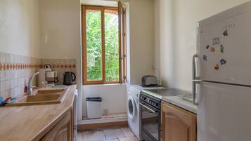 House | Private kitchen | Microwave, dishwasher