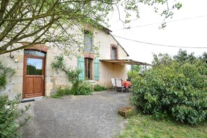 House | Exterior - Cottage in an old Remote Farmhouse (Giroux)