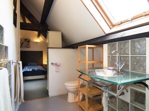 Shower - Holiday Home in the Lot With Beautiful Private Swimming Pool and Fantastic View (Anglars-Nozac)