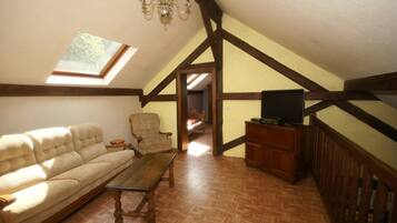 House | Living area | DVD player