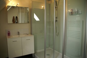 House | Bathroom - Nature Escape in Loubressac With Pool (Loubressac)