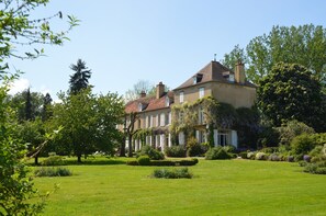 House | Exterior - Mansion in Champvert With Pond View Terrace (Champvert)