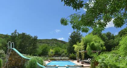 Gorgeous Villa in Les Mages With Jacuzzi
