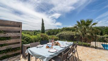 Villa | Balcony