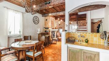 House | Tempat makan
