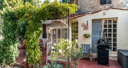 Holiday Home in Lorgues With Pool and Terrace