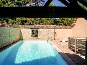 Outdoor pool - Heritage Holiday Home in Mayac With Pool (Mayac)
