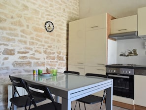 Dining - Luxurious Villa With Swimming Pool in Languedoc-roussillon (Saint-Jean-de-Maruejols-et-Avejan)