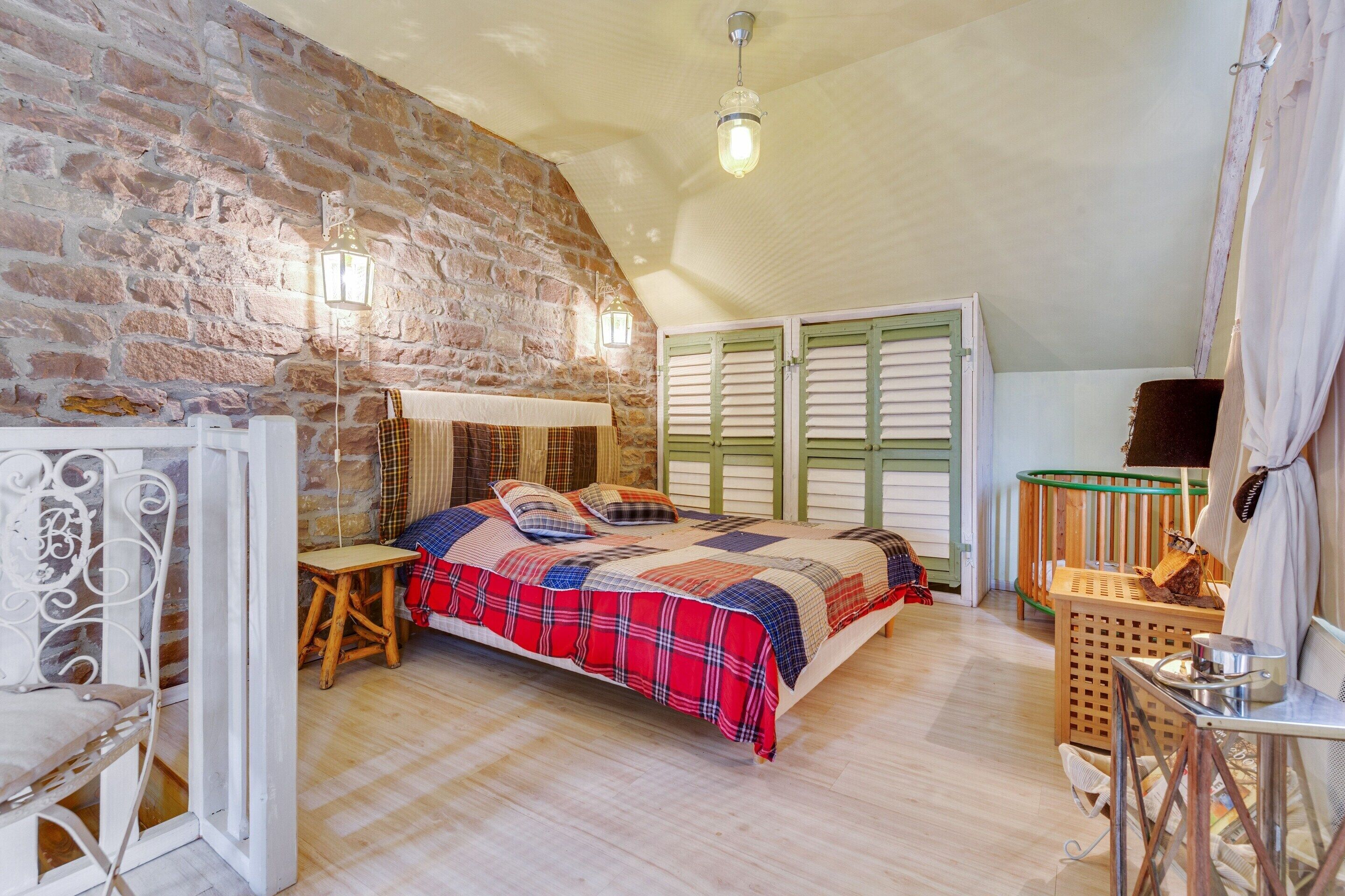 House | 2 bedrooms, individually furnished, bed sheets