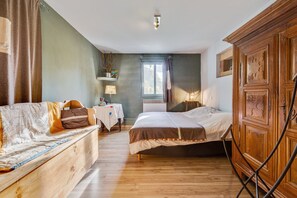 บ้านพัก | 2 ห้องนอน, ตกแต่งพิเศษโดยเฉพาะ, ผ้าปูที่นอน