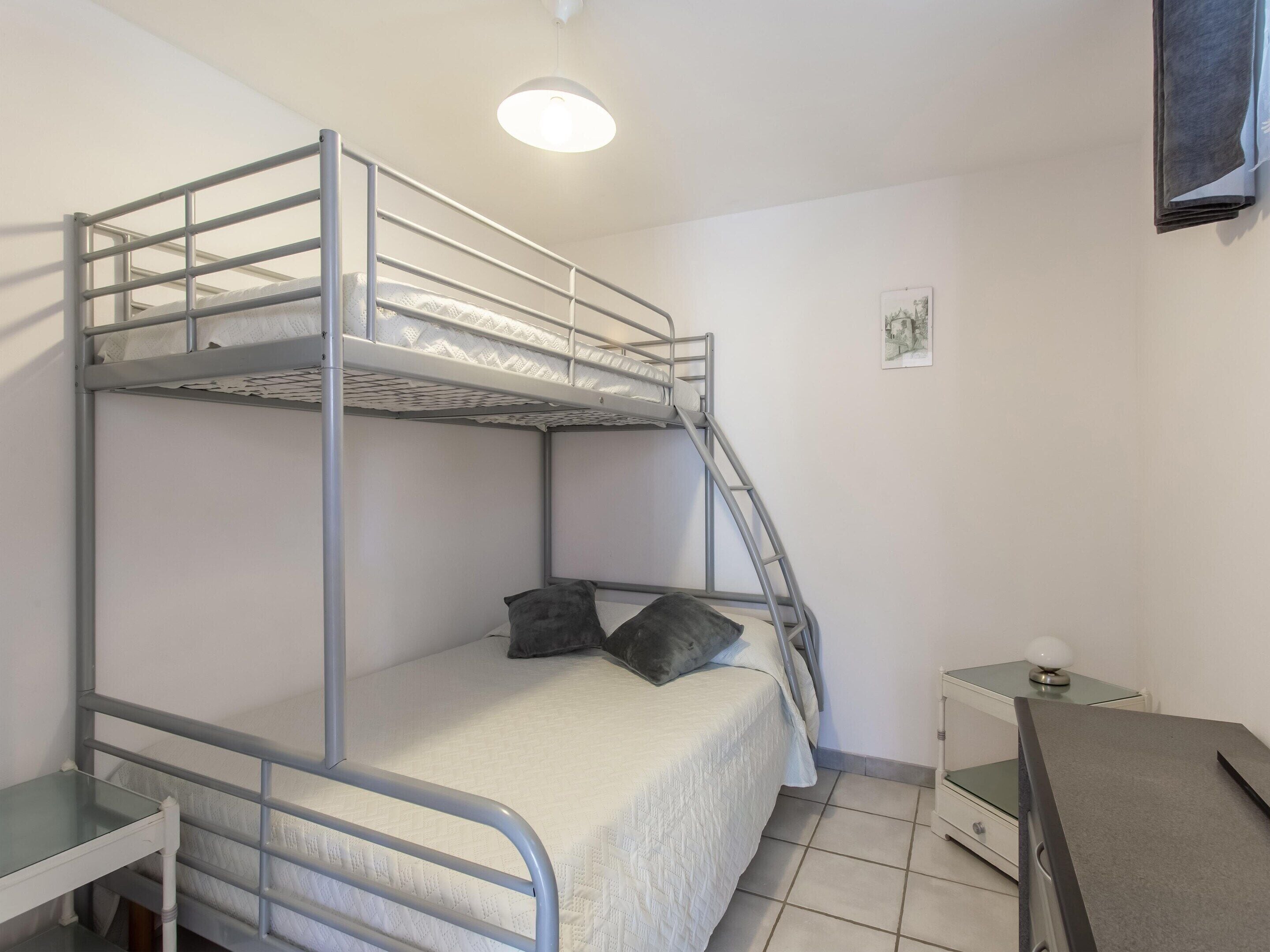 House | 2 bedrooms, individually furnished