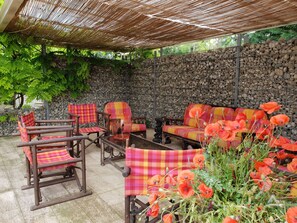 Unclassified image, 2 of 39, button - Luxurious Villa in Castillon-du-gard With Outdoor Kitchen (Castillon-du-Gard)