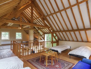 House - Beautifully Located Country House With Heated Pool (Auriac)