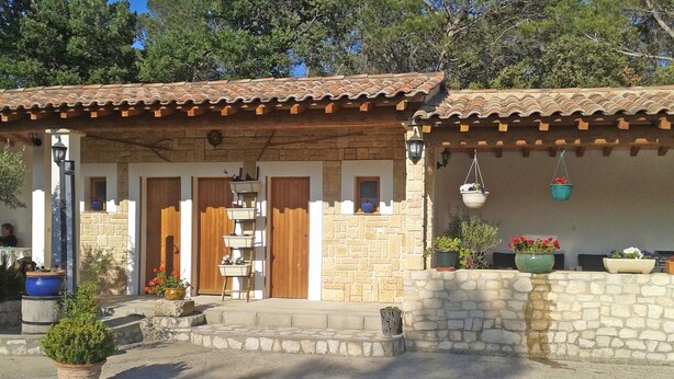 Unclassified image, 1 of 34, button - Attractive Holiday Home in Uchaux France With Private Pool (Uchaux)