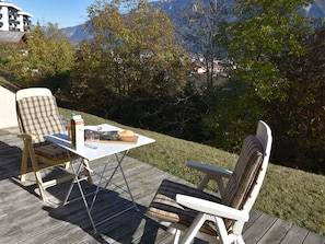 Apartment | Balcony - Spacious Apartment in Sallanches Near Ski Area (Sallanches)