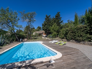 Outdoor pool - Majestic Villa in Montbrun With Private Heated Pool (Montbrun-des-Corbières)