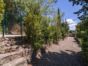 Exterior - Majestic Villa in Montbrun With Private Heated Pool (Montbrun-des-Corbières)