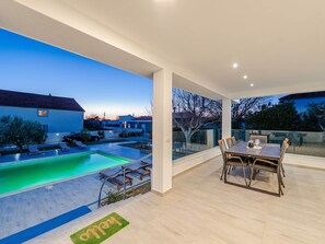 House | Pool | Indoor pool, outdoor pool