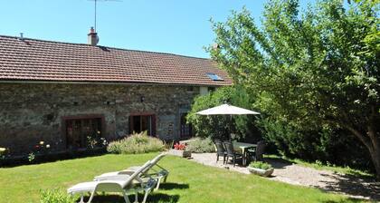 Cosy Holiday Home Full of Excursion Options Neart Saint-germain-de-champs