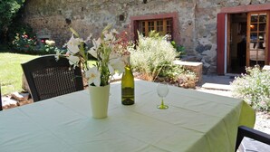 Unclassified image, 2 of 19, button - Cosy Holiday Home Full of Excursion Options Neart Saint-germain-de-champs (Saint-Germain-des-Champs)