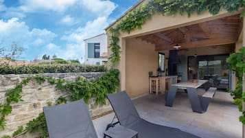 Vila | Balkon
