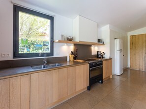 Villa | Private kitchen - Villa in Malaucene With Mont Ventoux Views (Malaucene)