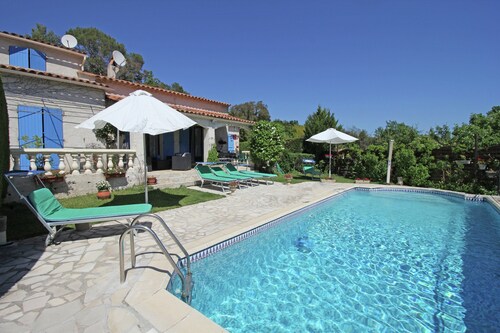 Villa in Bagnols With Pool & Near Nature Parks