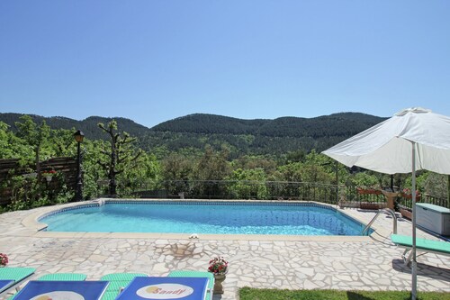 Villa in Bagnols With Pool & Near Nature Parks